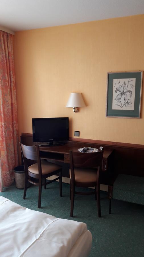Hotel Am Schoenbuchrand 蒂宾根 外观 照片