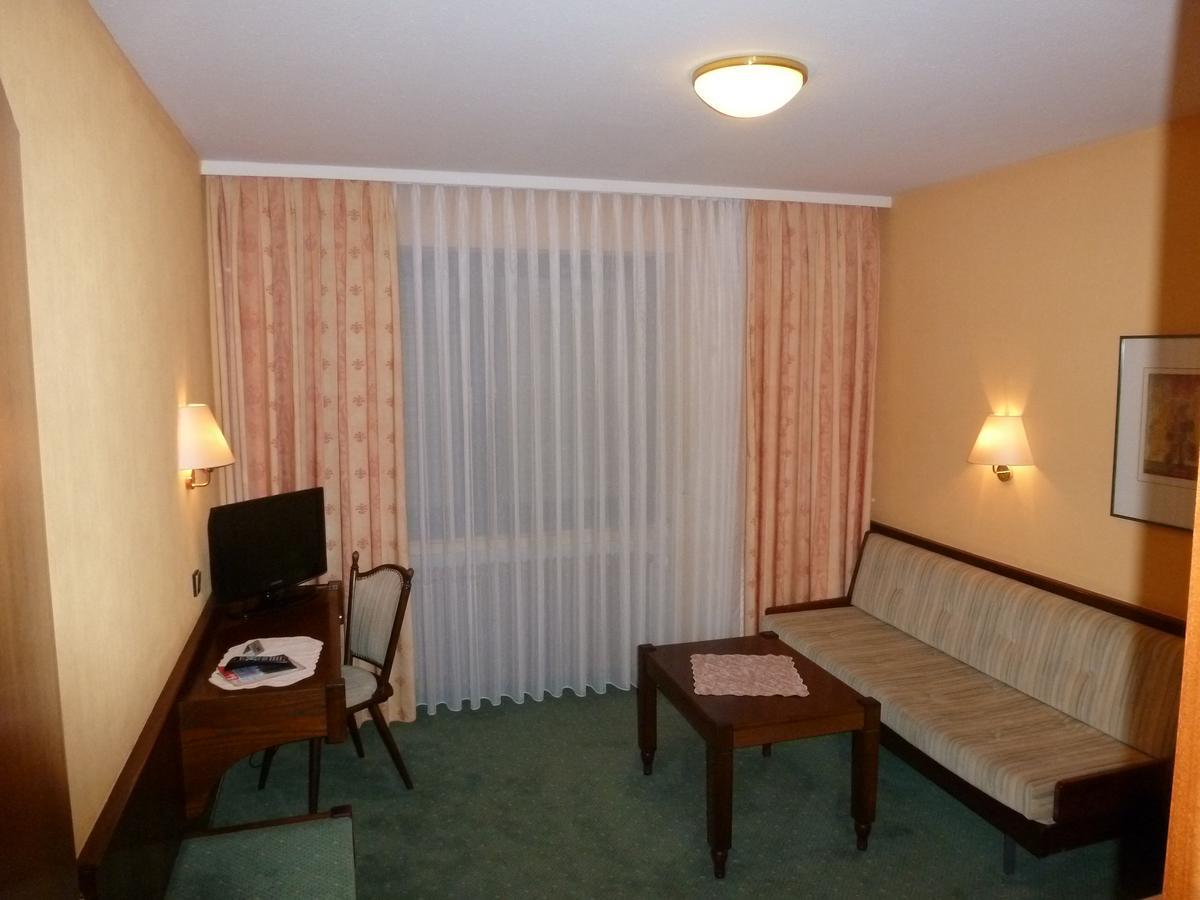 Hotel Am Schoenbuchrand 蒂宾根 外观 照片